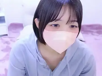 Hinata_SunのStripchatで高画質ウェブカメラ