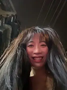 yourkeerのStripchatで高画質ウェブカメラ