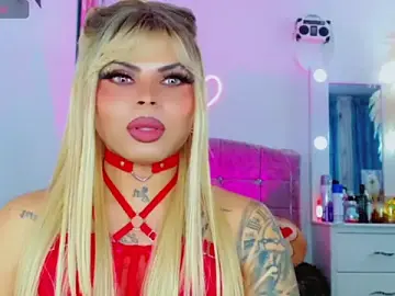 AdanKinngのStripchatでライブセックス映像