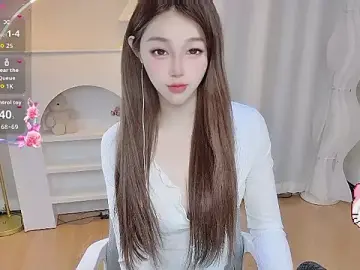 KkiklillikiのStripchatでヌードカメラ