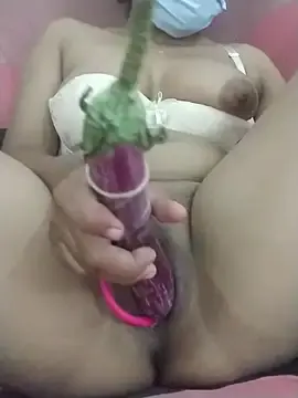 Thakshi_angelのStripchatでヌードカメラ