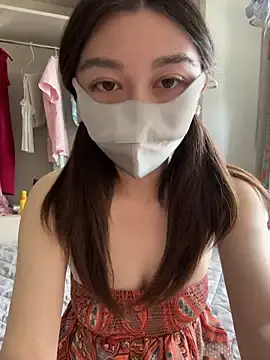 fioralbaのStripchatでセックスチャット