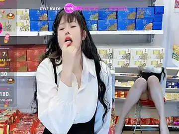 _7Eleven_のStripchatで無料ライブポルノ