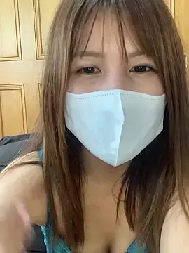 -Hikari-00-のStripchatで高画質ウェブカメラ