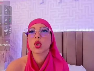 naishaa_のStripchatでセックスカメラ