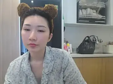 AsiagirllのStripchatで人気のアダルト配信