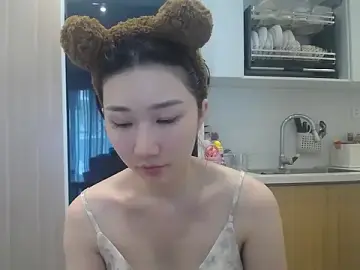 AsiagirllのStripchatでアダルトカメラ配信