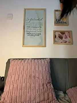 stefania_lernerのStripchatでライブチャット