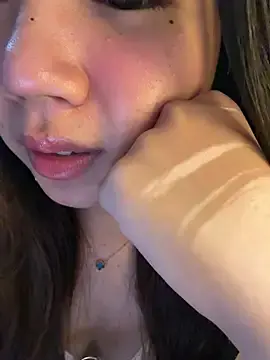 Hanna230のStripchatでセックスカメラ