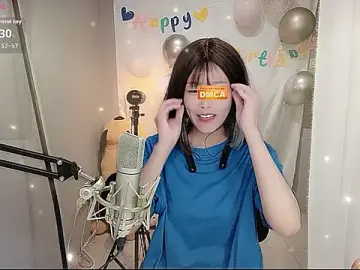 Tw_SexynnのStripchatでライブセックス映像