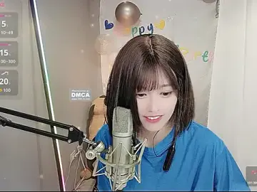 Tw_SexynnのStripchatでライブセックス映像