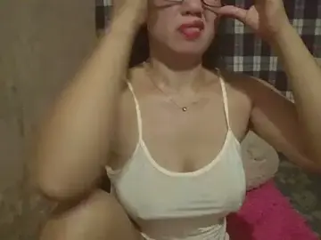 SexyMorena34のStripchatで無料ポルノカメラ