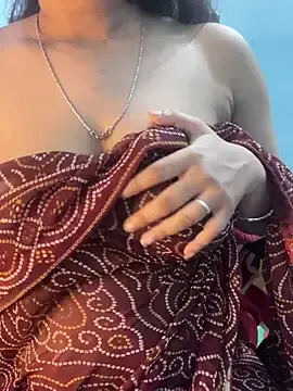 APKI_WIFE_1のStripchatでライブポルノ配信