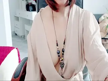 Miu-LeのStripchatでライブチャット