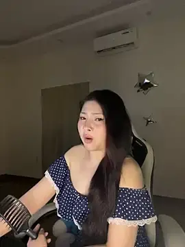 __MeiMei__のStripchatでセックスカメラ