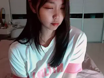 Miu1_girlのStripchatで無料ライブポルノ