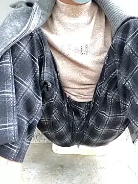 pitty_mymiのStripchatで高画質ウェブカメラ
