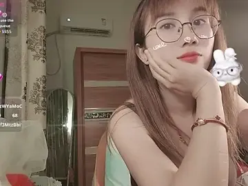 Lili_666のStripchatで今すぐ視聴可能なセックスカム