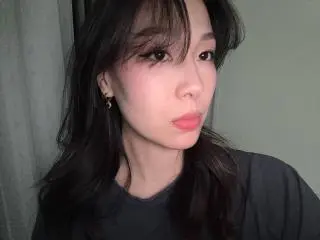 CatherinaKickerのXlovecamでライブセックス映像